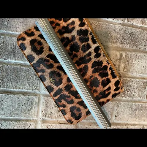 Boutique Leopard print wristlet, vegan leather, super cute New without tags