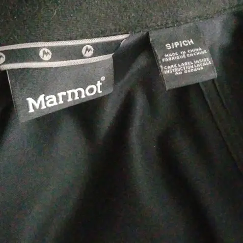 Marmot NWOT  Roku Promo Levity Jacket Small Black