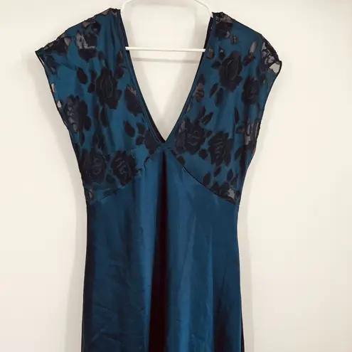 Adonna Womens VTG Satin M Long Nightgown Blue Floral Lace Rare Sexy Dress Goth