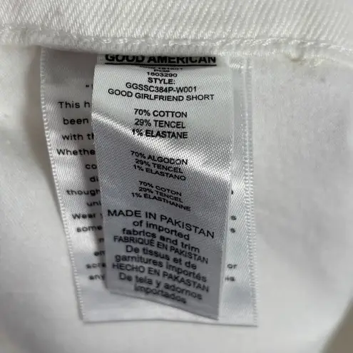 Good American  White Good Girlfriend Denim Short NWOT Size 16