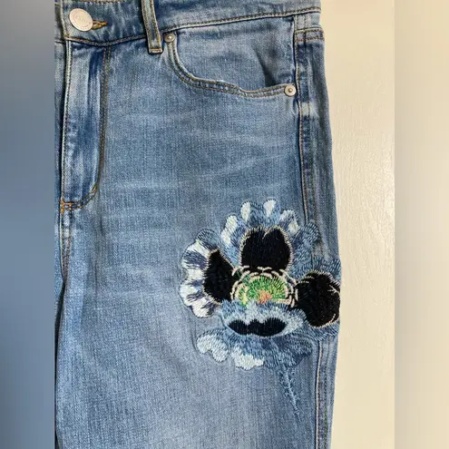 Loft  Vintage Straight Light Wash Floral Embroidered Design Denim Jeans #S