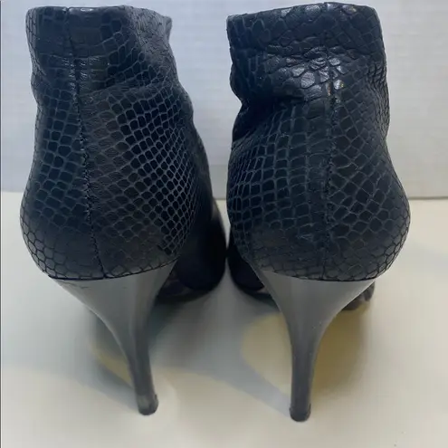 Betsey Johnson  Black Snakeskin Leather Booties size 7.5