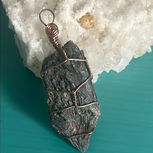 Handcrafted Vintage Kyanite Black Stone Intricately Wire Wrapped Pendant