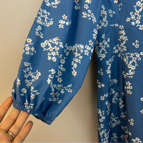Goodnight Macaroon NWT Blue Floral Deep V-neck Button Up Midi Length Size Large