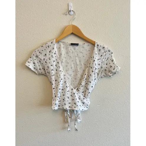 Brandy Melville  Floral Crop Thermal Rae Wrap Top