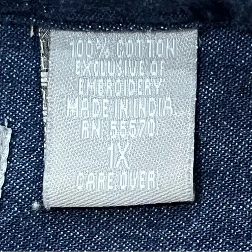 Company One Denim Shirt With Embroidered Cardinals, Holly, & Chickadees Size 1X Blue