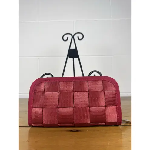 Harveys Seatbelt Bag Red Woven Wallet Clutch Zip Around Y2K