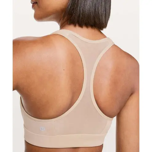 Lululemon  Size 4 XS Speed Up Bra High Support for C/D Cup In Crepe Beige Stretch