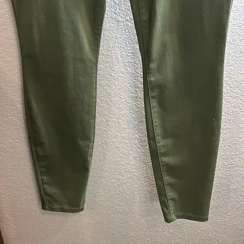 Time And Tru B13 , olive green stretchy pants size 12/14