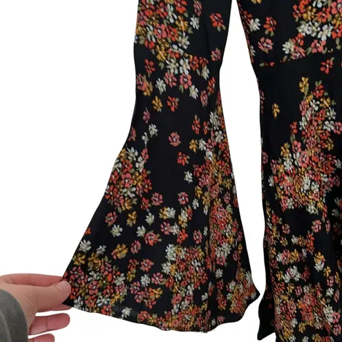 k/lab Floral Mini Dress with Bell Sleeves Small Black Red Fall Boho Retro EUC