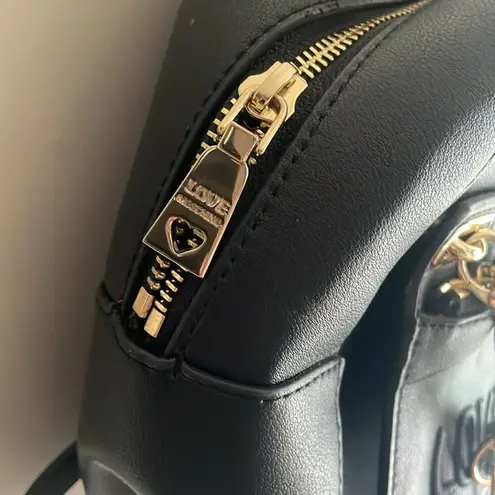 Love moschino detachable pocket backpack with chain in black