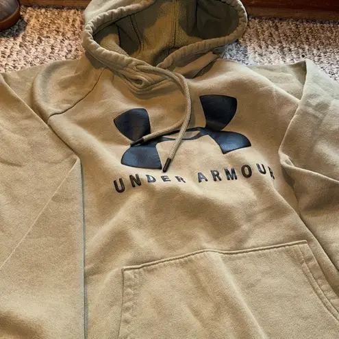 Under Armour  hoodie 2xl super loose and comfy