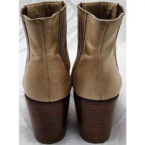 Samantha Pleet Wolverine 1000 Mile Arc Ankle Chelsea Booties Size 8 Tan
