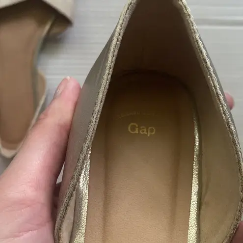 Gap NWT  women’s gold open toe fabric leather slide shoes, size 10