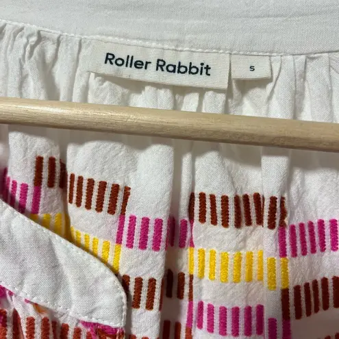 Roller Rabbit embroidered white top with button sleeves size small
