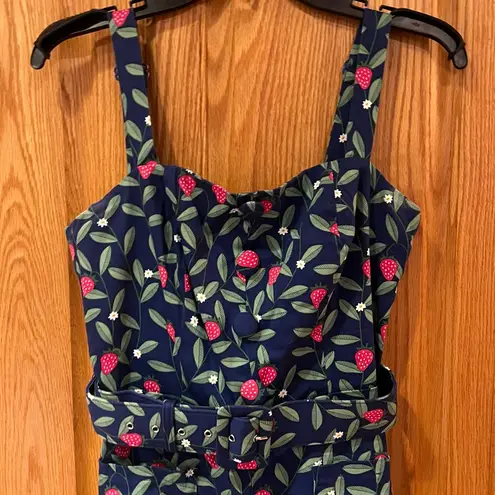 COLLECTIF Olympia Square Neck Belted Strawberry Vine Jumpsuit Size Small (6) Blue