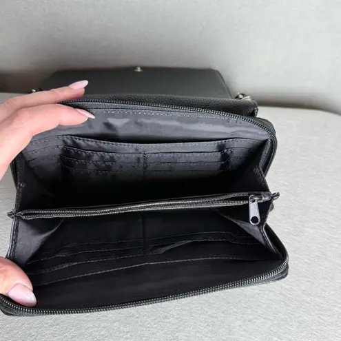 Giani Bernini Rosette Wallet Crossbody Black Faux Leather Crossbody Floral