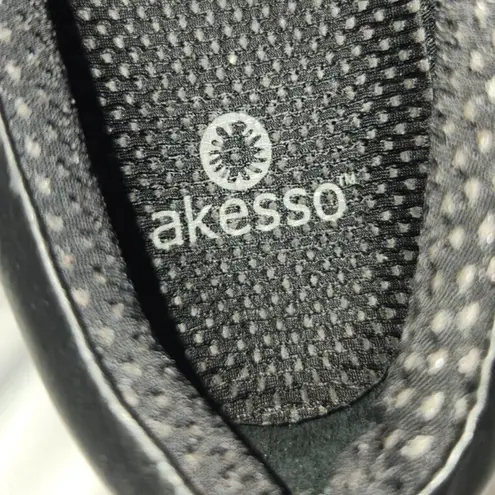 Akesso $95 6.5 Helia Black Leather Slip