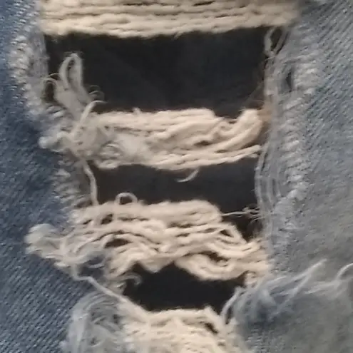 Vibrant FINAL MARKDOWN Juniors'  MiU Distressed Jeans (3/W25)