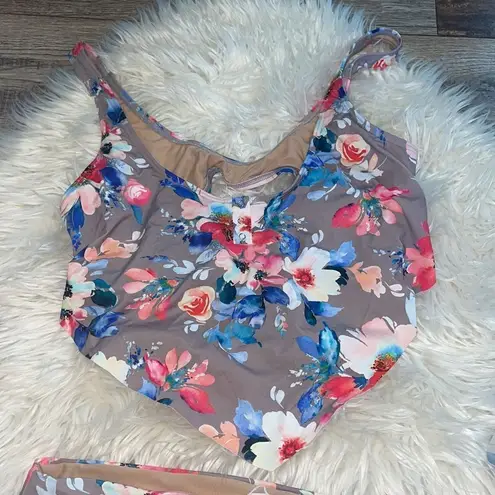 VYB Gray Floral 2 piece swim suit Size L