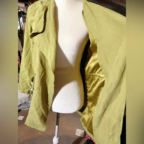 Milk & honey army green velvet jacket lightweight adjustable waist & sleeves NWT