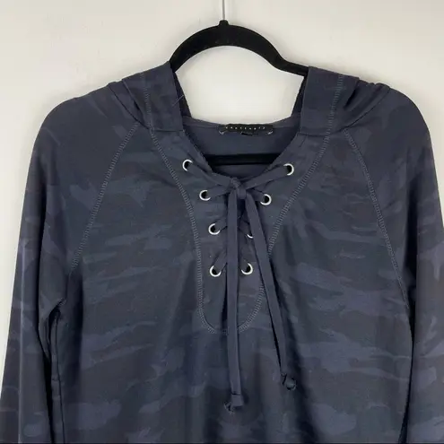 Sanctuary  Blue Camo Lace Up Pullover Hoodie Sz Medium Wide Sleeves Raw Hem