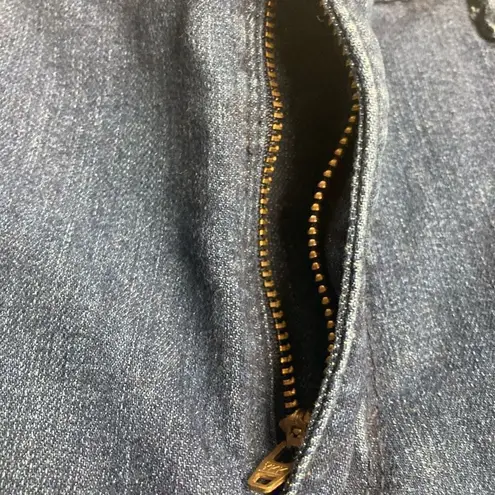 Gloria Vanderbilt Blue