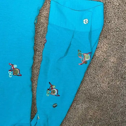 Fig & Flower Embroidered Floral Paisley Roll