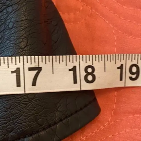 Christina Boy Meets Girl Black Veganleather Zipper Sleeveless Vest Size Small Black