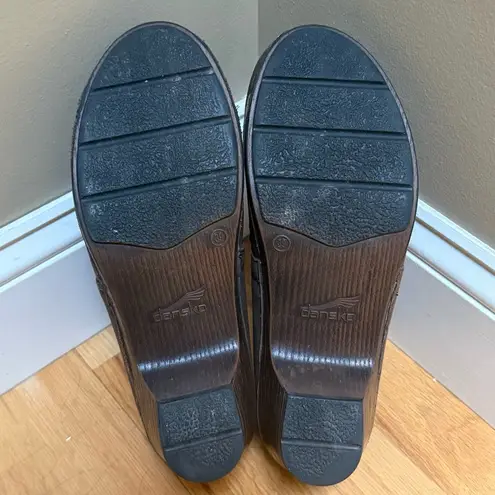 Dansko Mavis Brown Nubuck Leather Studded Slip On Clogs Shoes Size 39 US 9