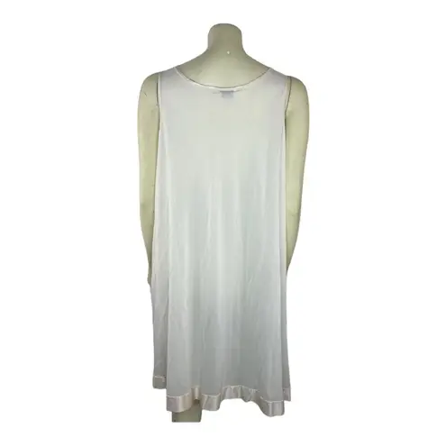 Vanity Fair Vintage  slip night gown made in USA size large