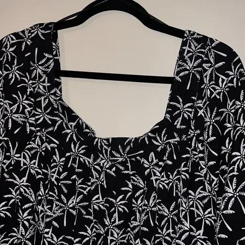 Crown & Ivy  curvy womens size 2X black palms citrus breeze beachy trees print