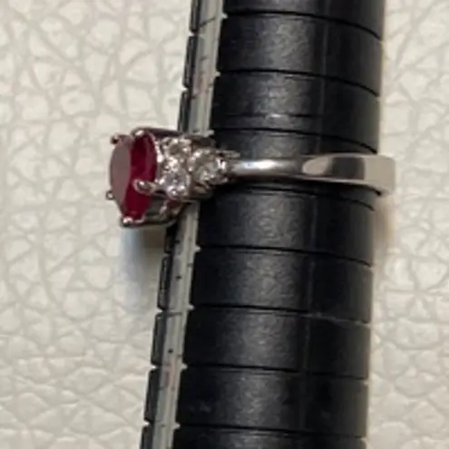 None Silver Band Heart Shaped Red Stone With White Stones Engagement Ring Size 7