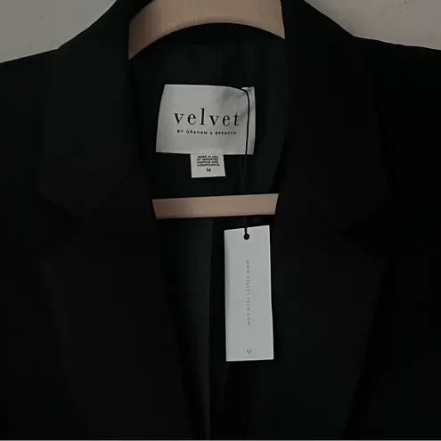 NEW Velvet by Graham & Spencer Women’s Black Anya Ponte Cropped Blazer Sz Med ♟️