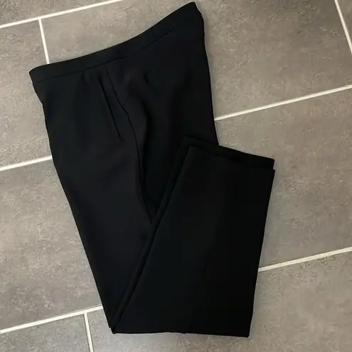 Lululemon  On The Move Pant *28" size 12
Black