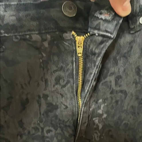 Gloria Vanderbilt 🖤🖤🖤BOGOHO🖤🖤🖤 Women's Black Floral Jeans