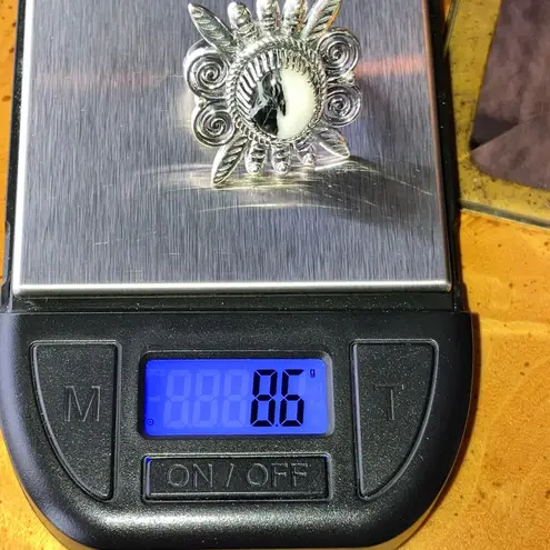 White Buffalo Turquoise Sterling Silver Feather Ring Size 8 Black