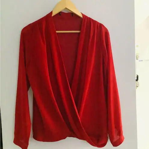 Nice dressy long sleeve blouse ๐น๐น๐น Red Size M