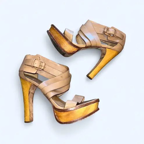 L.A.M.B. Gwen Stefani “Anika” Nude Leather Platform Heels – Size 10