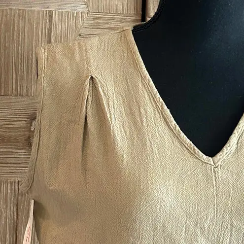 NWT Manta Del Lago Women's Sleeveless Top Khaki Size M Casual Boho Tan Size M