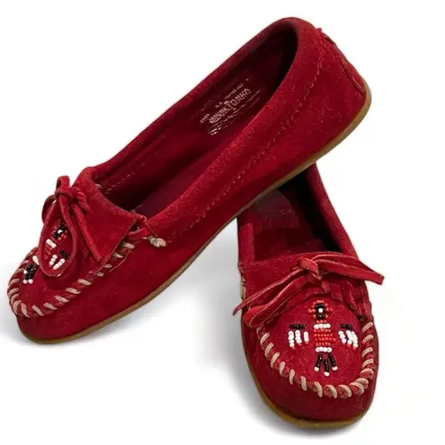 Minnetonka  Thunderbird Moccasins in Cherry Red Size 6.5