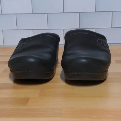 Dansko  Embroidered 9821020200 Black Women's Clogs Size EU 41