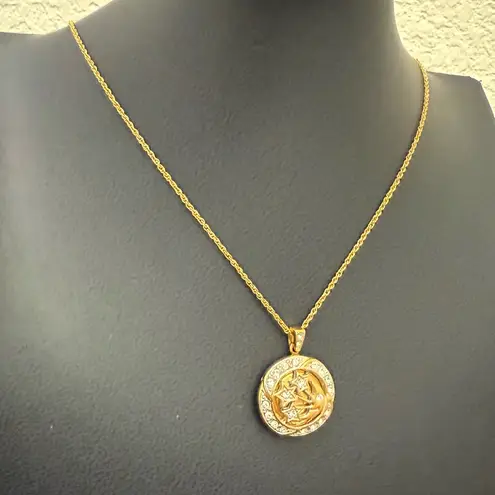 Vintage Unsigned Gold Tone Pave Crystals Moon and Stars Locket Pendant Necklace