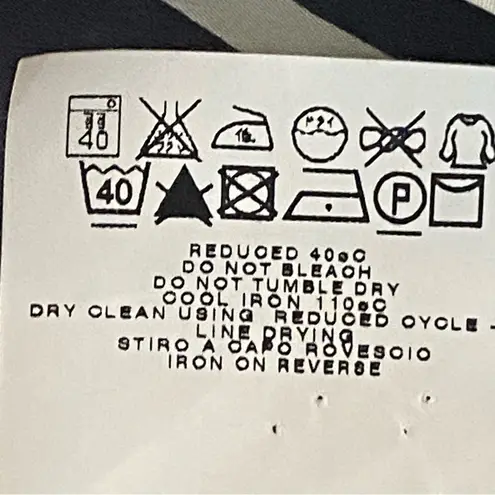 Love moschino  100% Silk dark navy and cream hearts design blouse Size 2 EUC