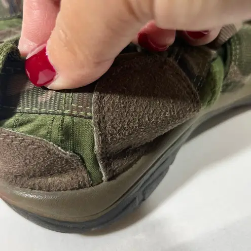 Keen Newport Camo Outdoor Unisex Sandals Comfy Closed Toe Boys Sz 4 Women Sz 7