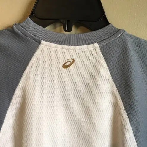 ASICS White and Grey  tank top - Image 4