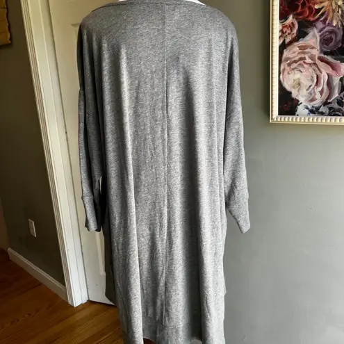 Gray Pajama Top With Pink Floral Applique 3/4 Sleeves Cozy Loungewear NWT Size L