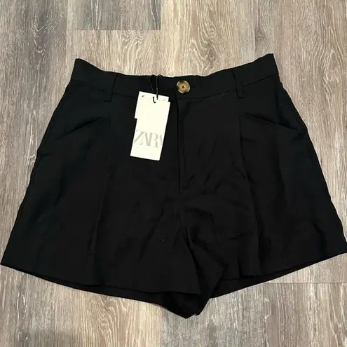 ZARA Black  pleated shorts