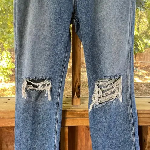 TheOpen Product Women's Super High Rise Ripped Knee Jeans Size 2 (30" Waist) Blue