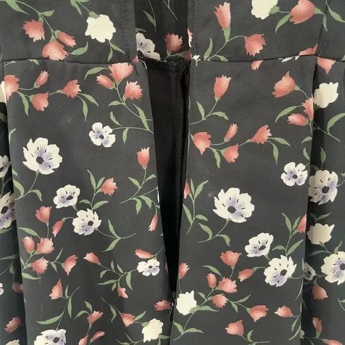 She & Sky  Romper Size Medium Floral Black Ruffle Long Sleeve Open Back Garden - Image 4